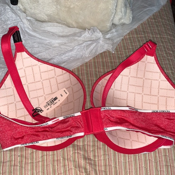 VS BRA - Picture 2 of 3